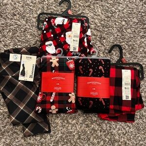 Lot of Christmas Plaid Leggings Set M/L